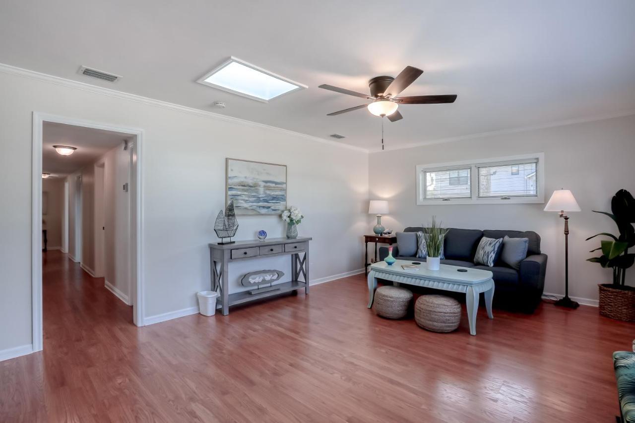 Coram'S Corner Jacksonville Beach Exterior foto